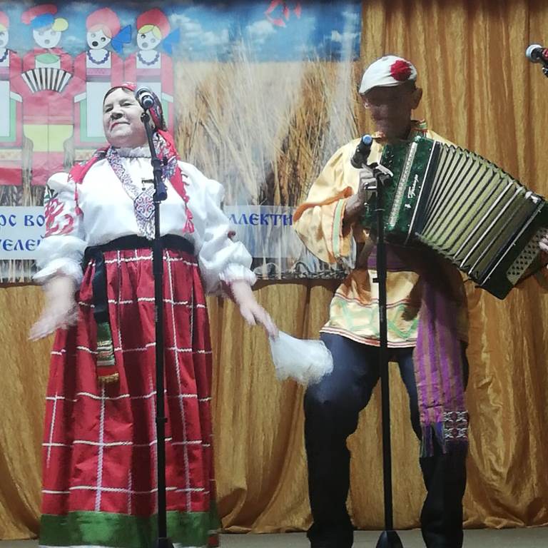 В Новочигольском СДК прошел зональный этап смотра- конкурса вокально-хоровых коллективов и исполнителей народной песни «Поёт село родное».