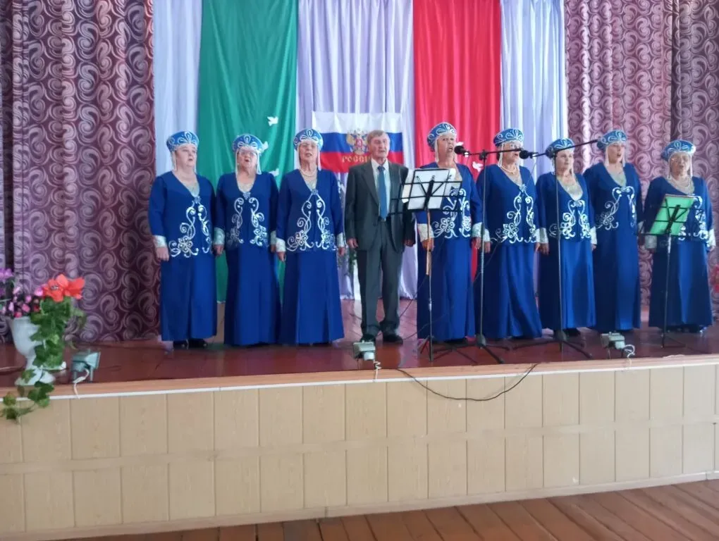 В Никольском Доме культуры 11 июня прошла тематическая программа «С любовью и верой в Россию».