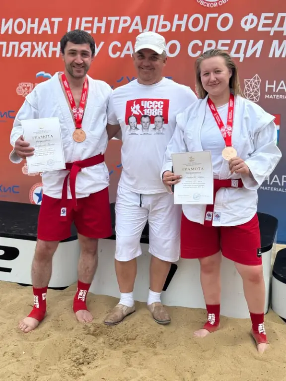 ДВЕ МЕДАЛИ ЧЕМПИОНАТА У НАШИХ САМБИСТОВ!.