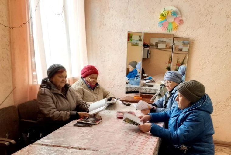 Заседание поэтического клуба "Рассвет". Заседание поэтического клуба "Рассвет".