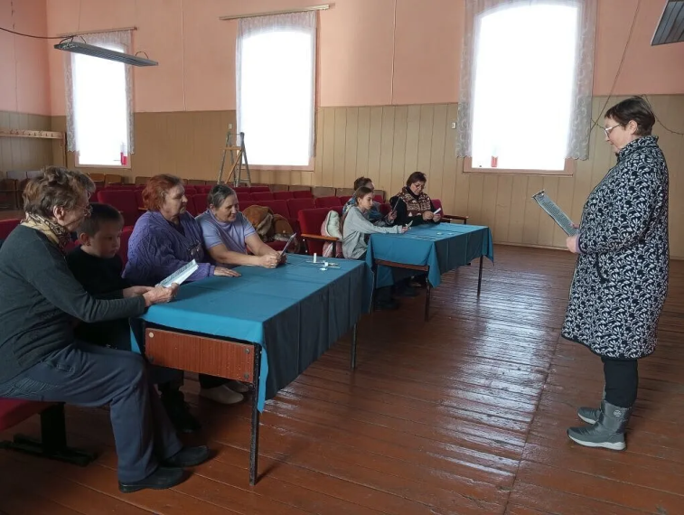Познавательный час "Проведём зиму безопасно". Познавательный час "Проведём зиму безопасно".