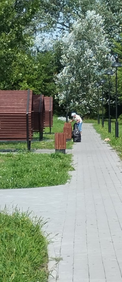 Инициативные группы ТОС "Новочигольское" и ТОС "Победа" постоянно проводят работы по наведению санитарного порядка в парке с. Новая Чигла. Инициативные группы ТОС "Новочигольское" и ТОС "Победа" постоянно проводят работы по наведению санитарного порядка в парке с. Новая Чигла.