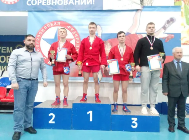 Серебряную медаль привез новочигольский самбист из города Гагарин Смоленской области. Серебряную медаль привез новочигольский самбист из города Гагарин Смоленской области.
